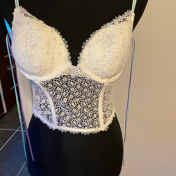 Victoria’s Secret Lined Demi half body bra 34B - Picture 2 of 13